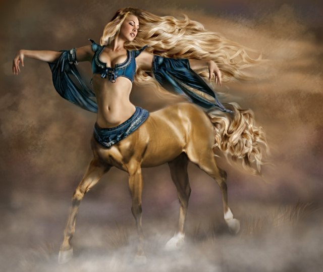 жінка з тілом коня