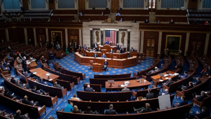 Палата представників США ухвалила законопроект про безпеку зброї
