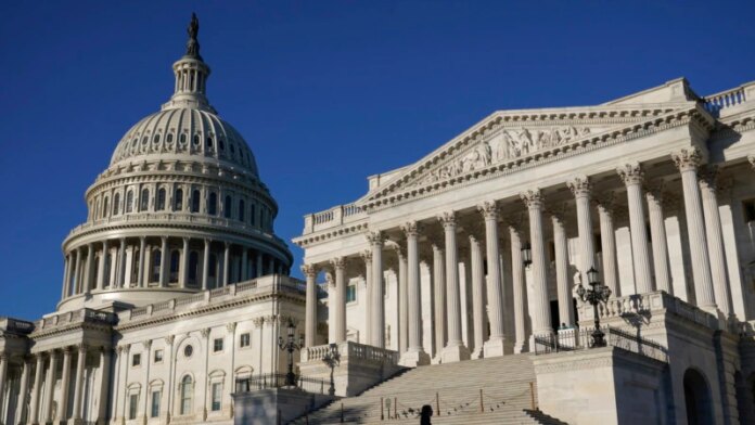Сенат схвалив законопроект про боротьбу з насильством із застосуванням зброї
