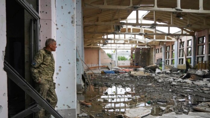 Україна: чотири місяці війни
