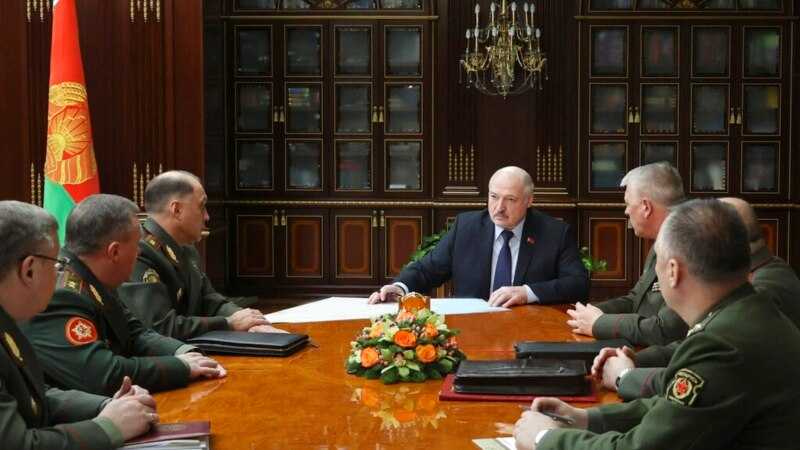 Лукашенко оголосив про створення південного оперативного командування
