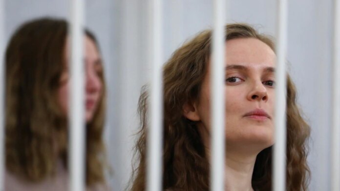 Білоруську журналістку засудили до восьми років позбавлення волі
