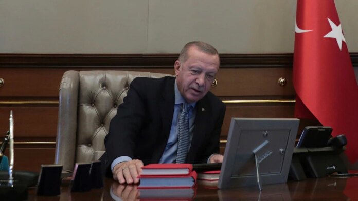 Ердоган та Пашинян обговорили нормалізацію турецько-вірменських відносин
