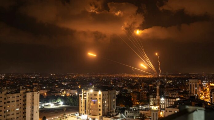 Ізраїль під обстрілом після удару по сектору Газа
