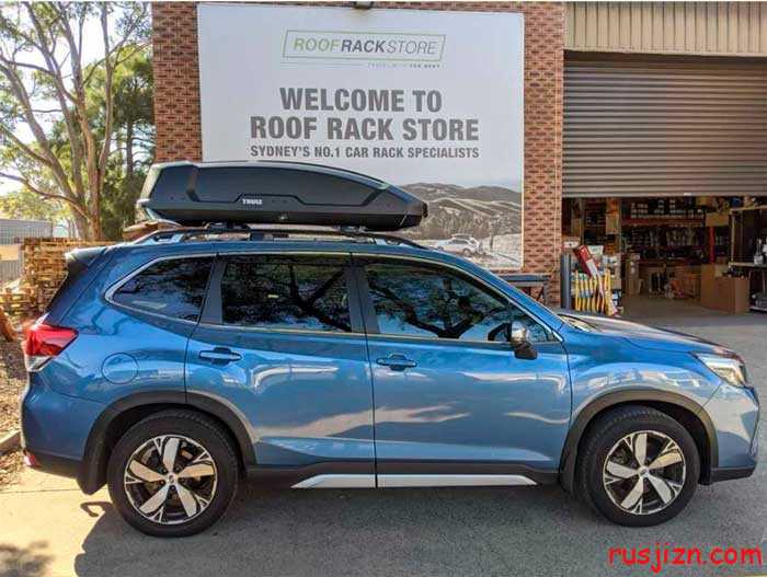 Боксы на крышу автомобиля и их особенности